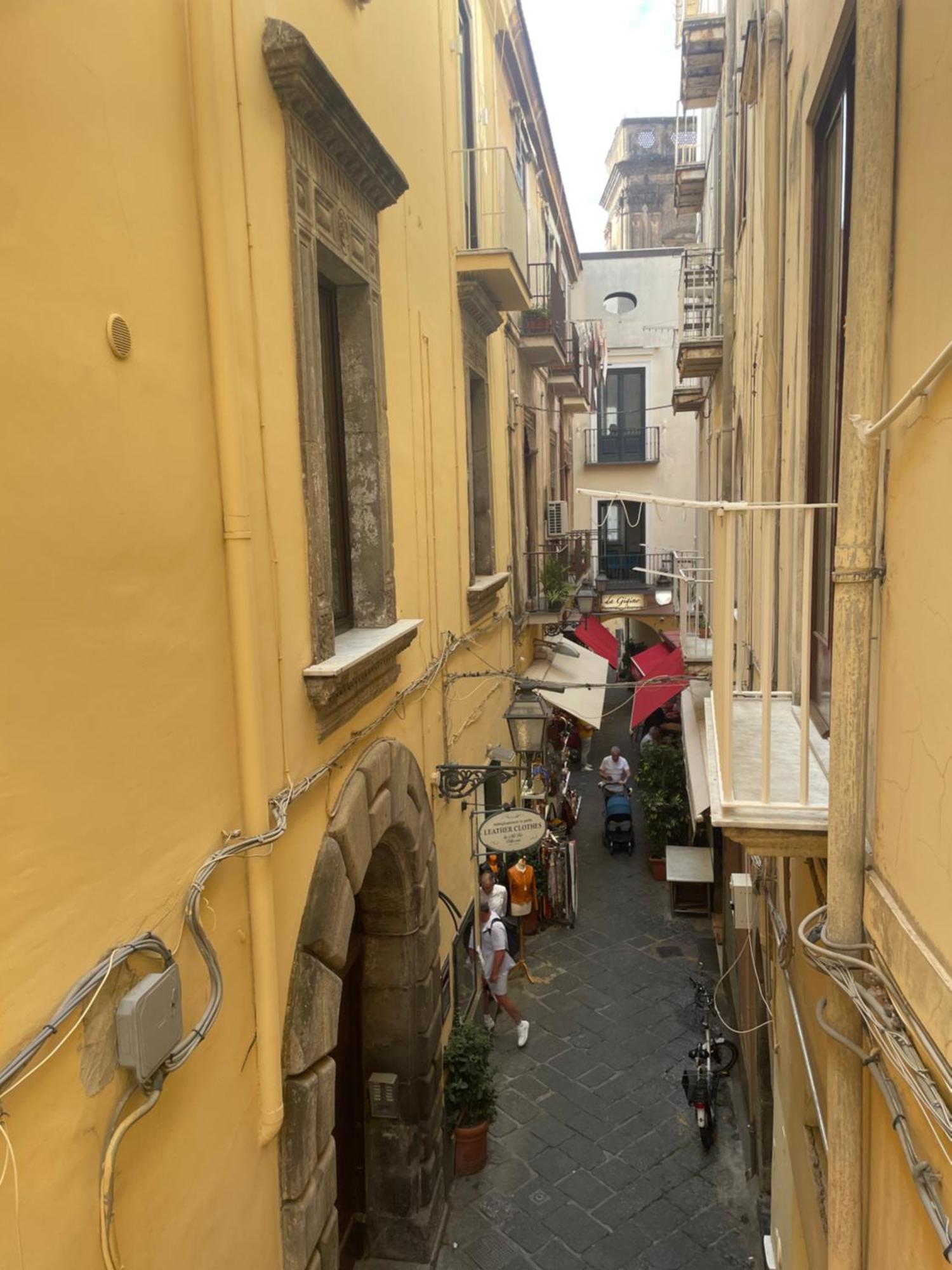 Suite Old Town Sorrento Esterno foto